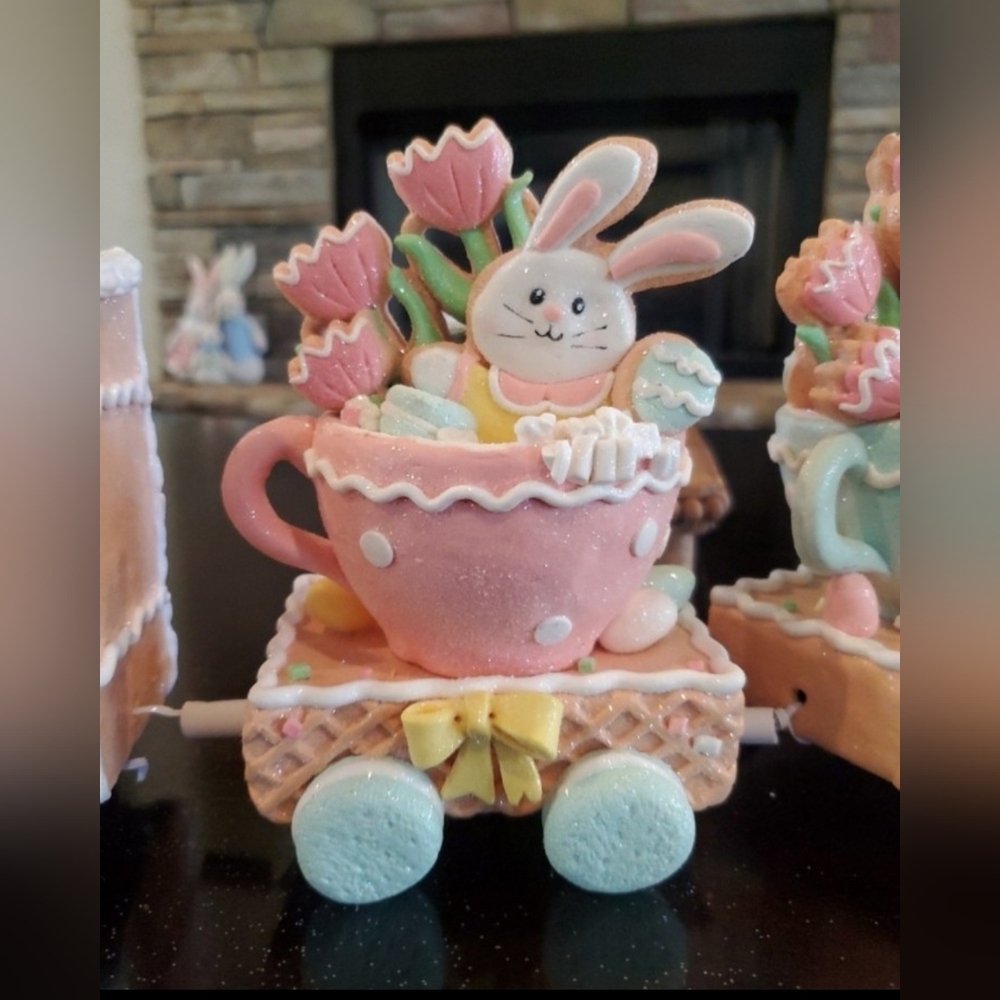 Pastel Easter Gingerbread Train-NWT - Picture 7 of 8